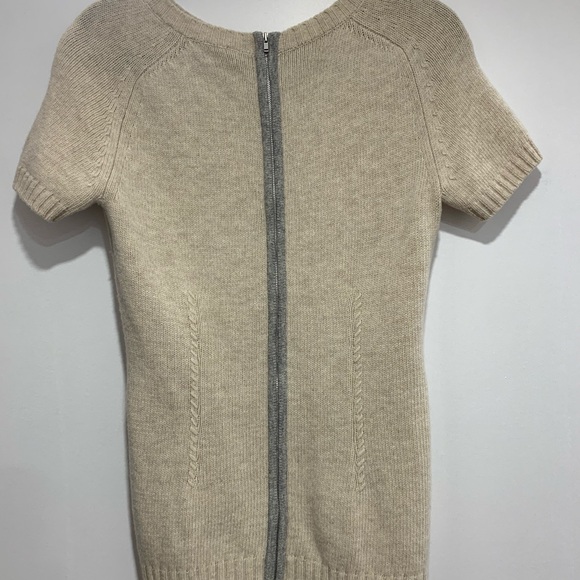 Cream wool short sleeve sweater shirt - Picture 2 of 2